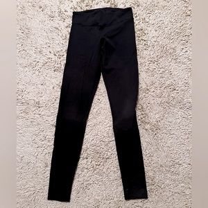 Lululemon leggings size 4